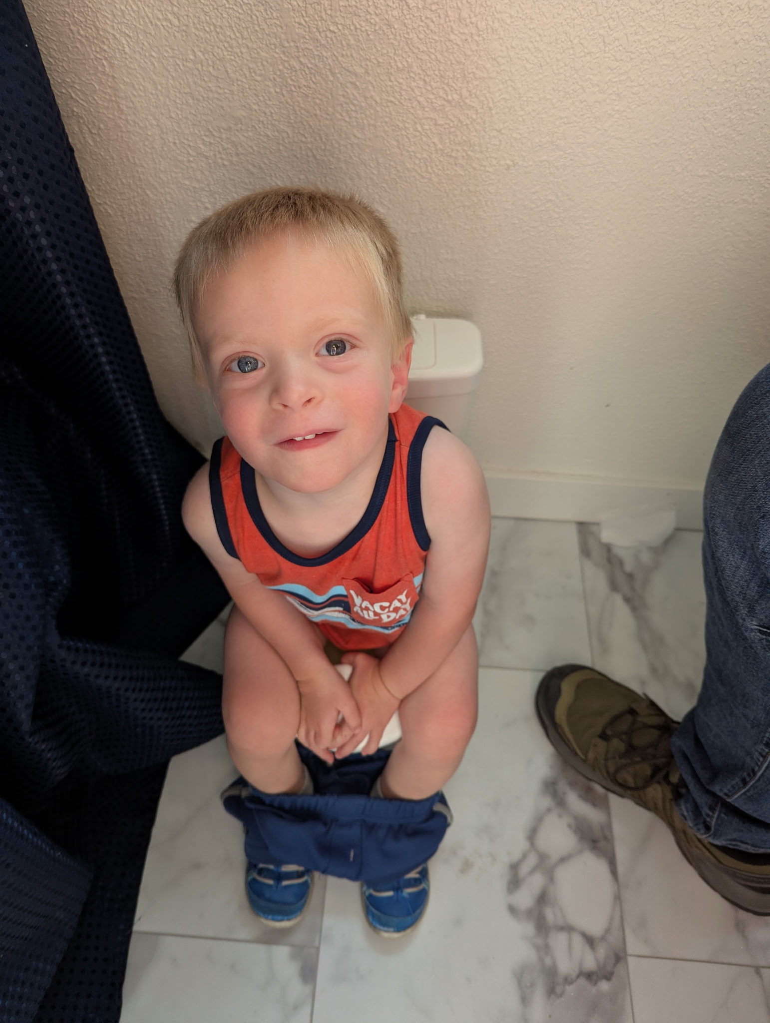 Big boy on a little potty!